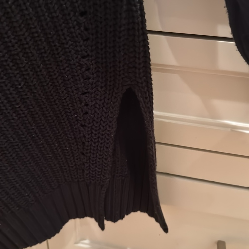 ASTR the Label Sequoia Shoulder Cutout Sweater Black Small - Picture 5 of 10